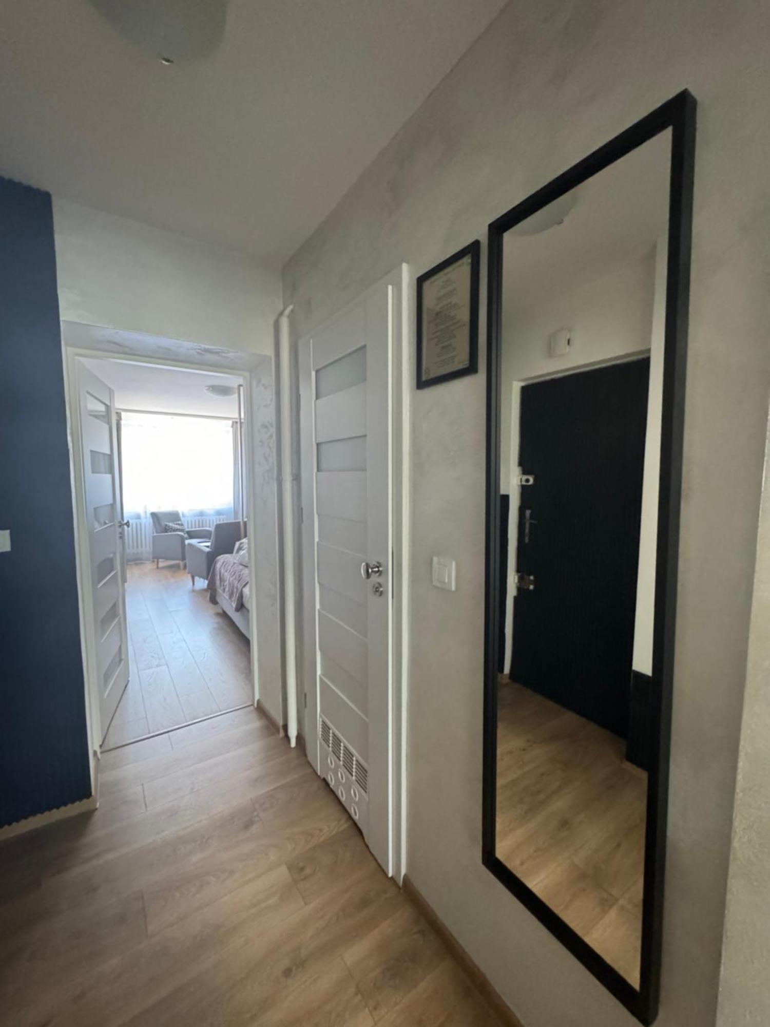 Kalwaryjska Spot Apartment In A Good Location Cracovie Extérieur photo